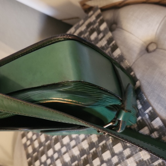 Louis Vuitton Cartouchiere Bag in Green Epi Leather - Picture 9 of 16